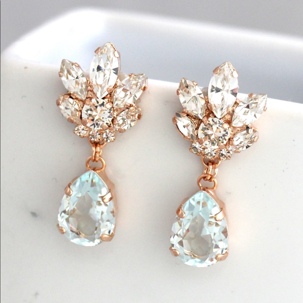 NWT aquamarine chandelier clip on earrings
